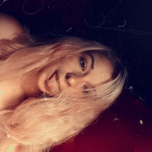 Meet your Posher, Mercedes alìce